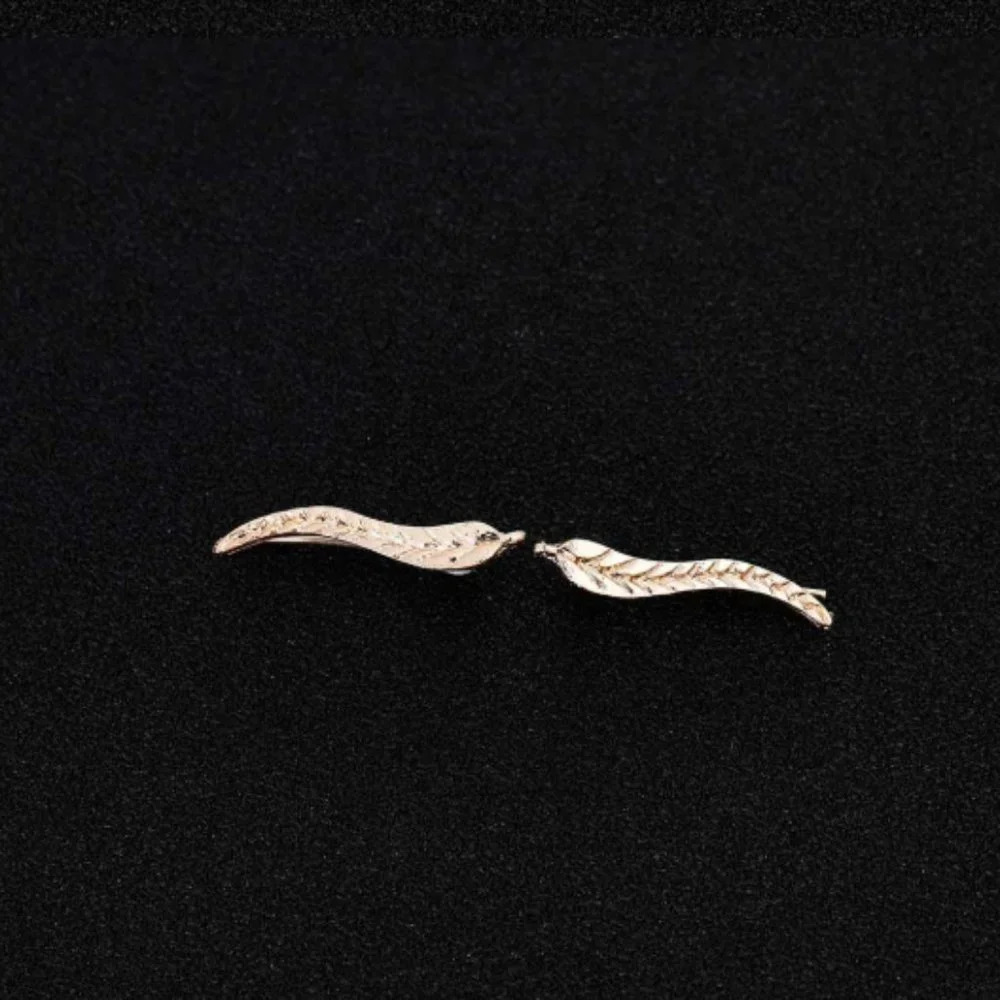 “Light As A Feather" Minimalist Cute Stud Earring - Picture 6 of 7